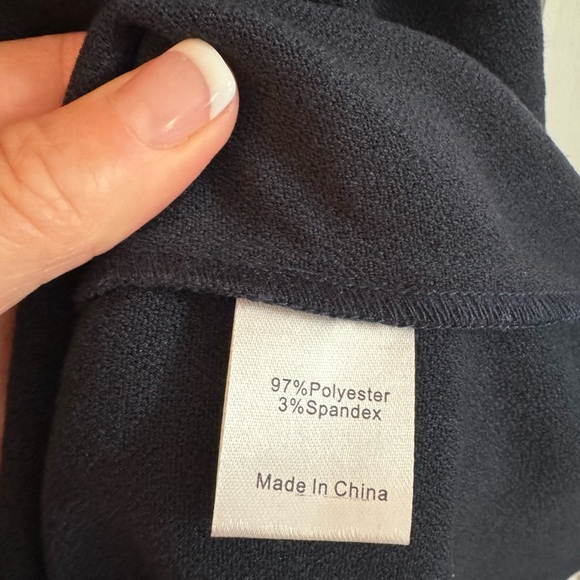 Tuckernuck NWT navy shift dress with white piping detail. Dress up or down - Picture 4 of 4